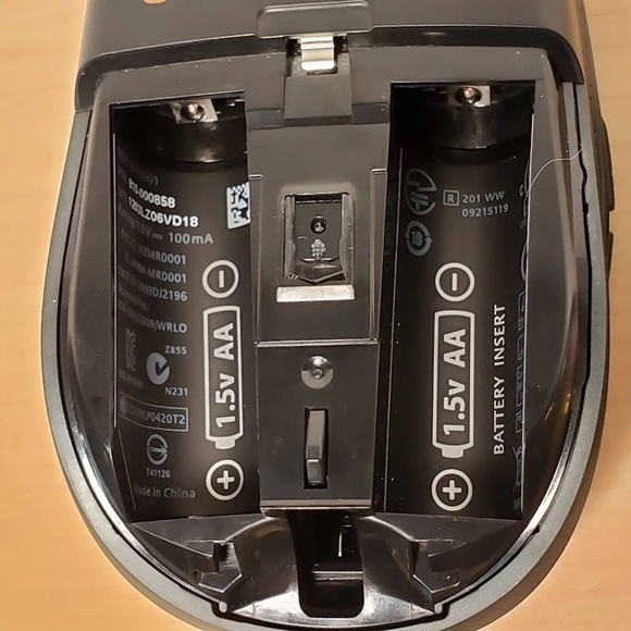 Logitech MX Anywhere Darkfield Wireless Laser Mouse - Picture 4 of 4